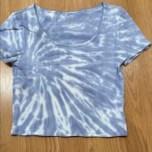 American Eagle Outfitters Light Blue Tie-Dye Crop Top